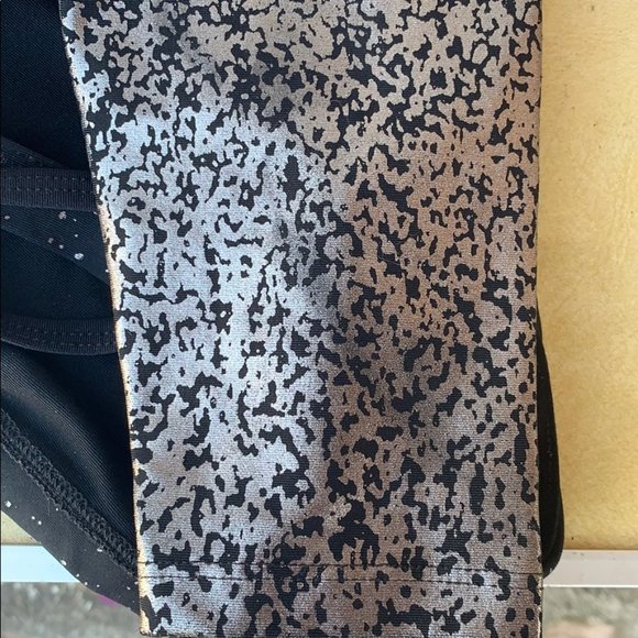 Beyond Yoga Ombre High Waisted metallic sprinkle legging - Picture 6 of 8